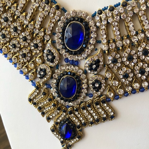 Blue Necklace Set - Picture 2 of 10